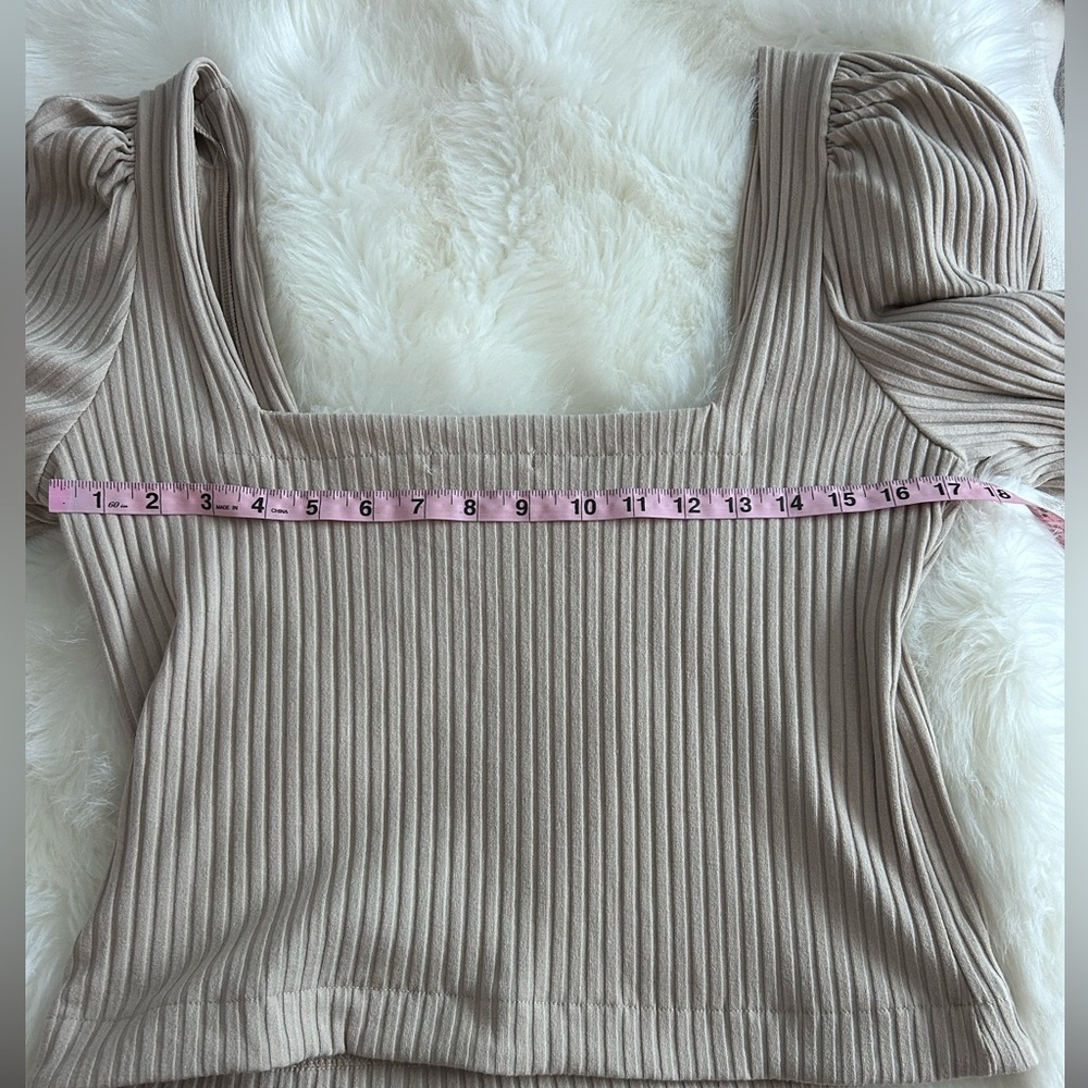 Tan Fitted Puff Sleeve Blouse - Picture 5 of 9